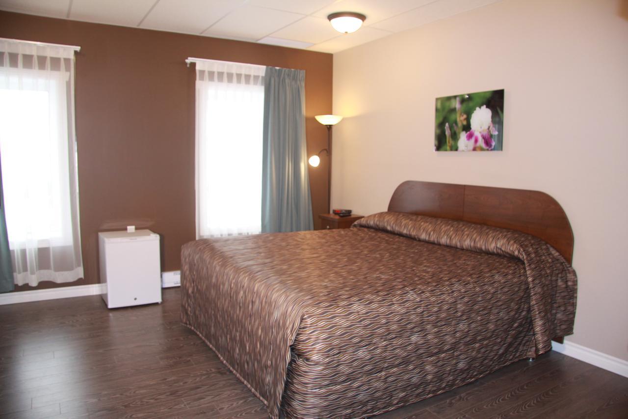 Hôtel Opémiska Chapais Szoba fotó